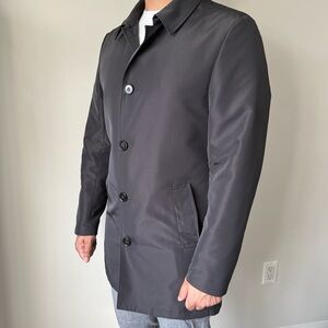 1670 Men’s Trench Coat, Size 38